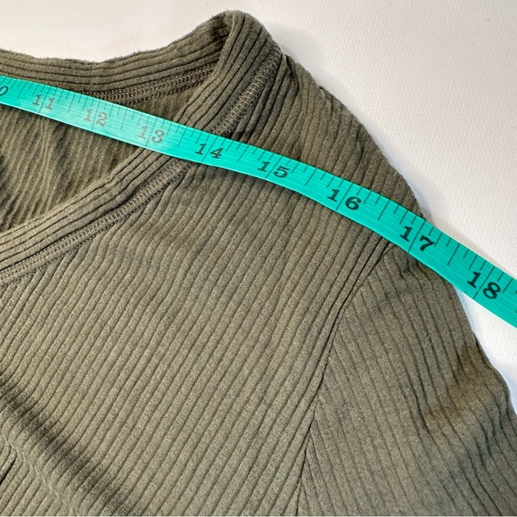 Ingrid and Isabel Maternity Button Shirt Womens Top XXL Olive Ribbed Stretch - Picture 5 of 12